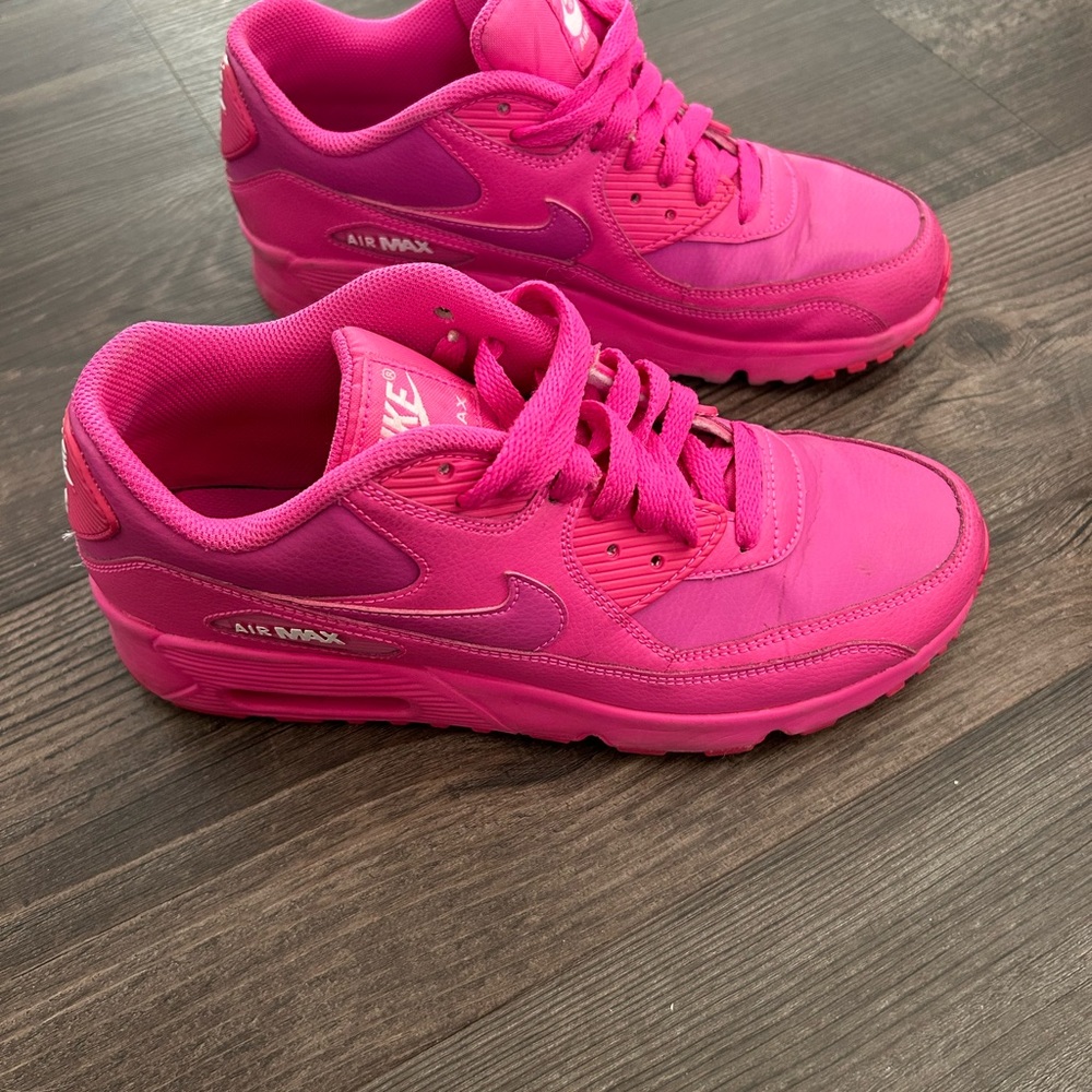 Nike air max hot pink size 6.5 youth
